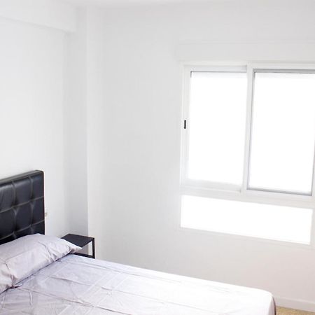 Apartamento Privado Proximo A Playa Y Ciencias Con Wifi Apartment Valencia Bagian luar foto