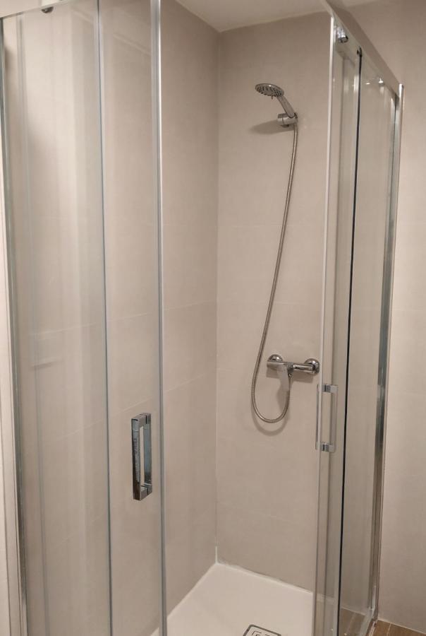 Apartamento Privado Proximo A Playa Y Ciencias Con Wifi Apartment Valencia Bagian luar foto